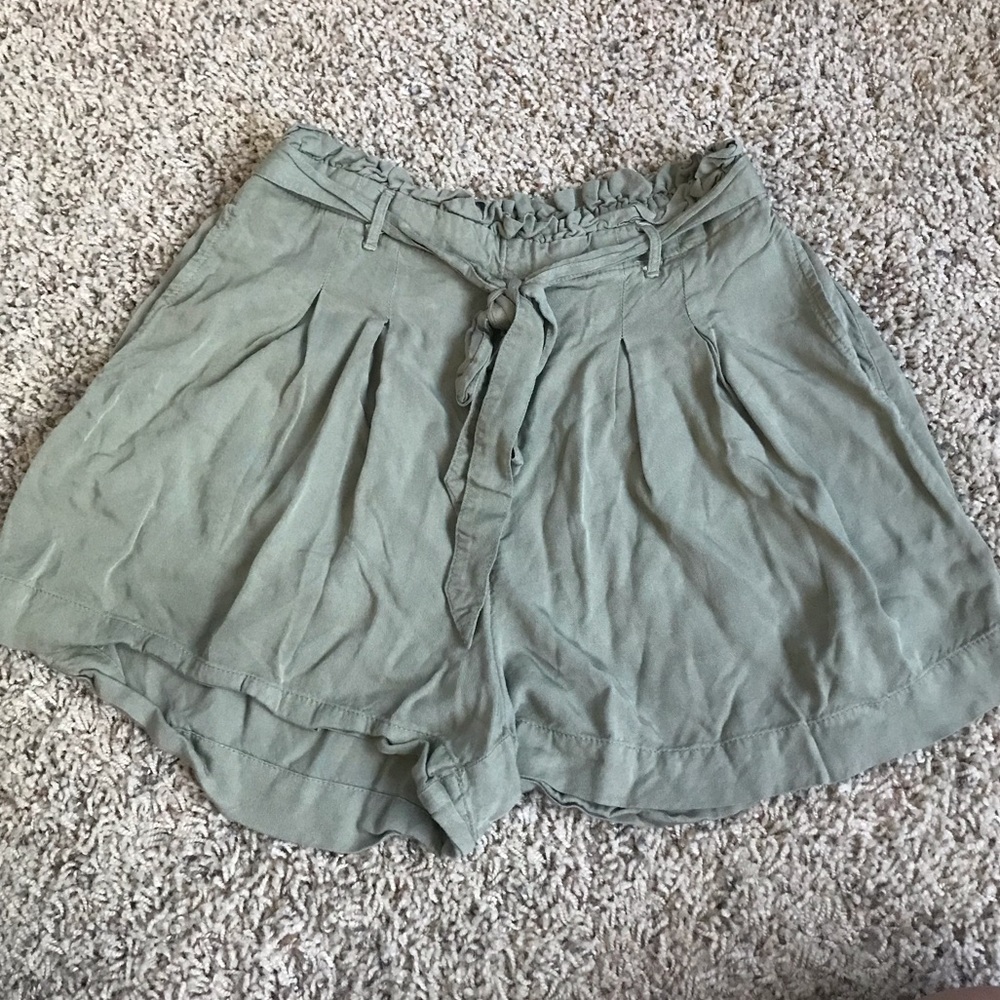 Olive tie shorts